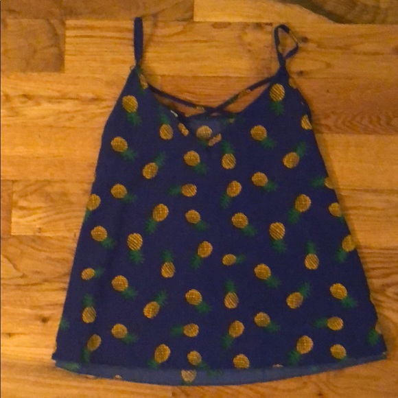 Pineapple Cropped Tank Top - Picture 2 of 3